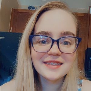 Meet your Posher, Elisha